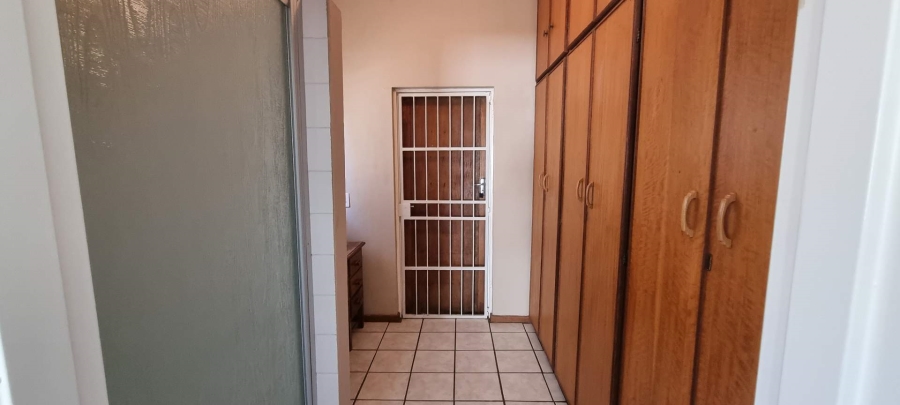 6 Bedroom Property for Sale in Roodewal Free State